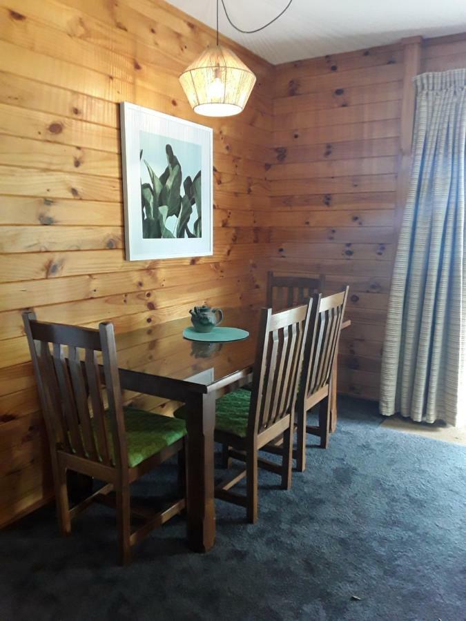 Paparoa Beach Hideaway With Hot Tub Barrytown Exteriör bild